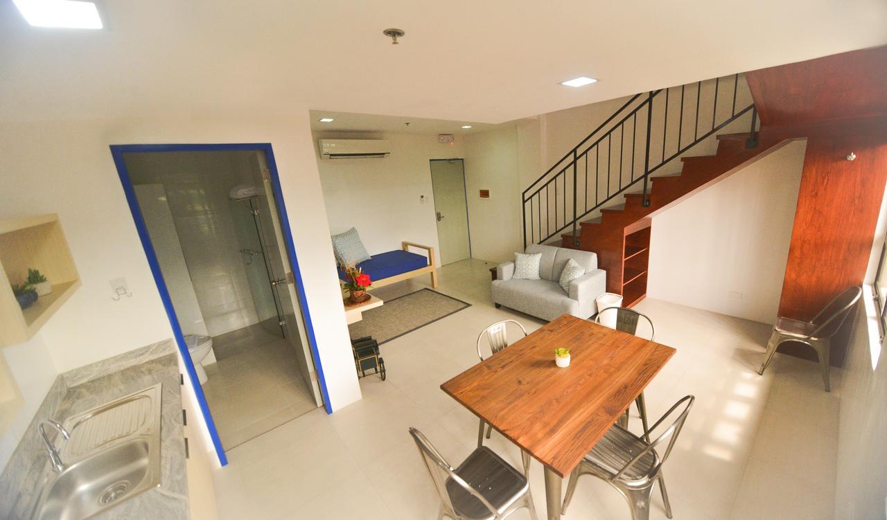 Felix Residences Cebu Esterno foto