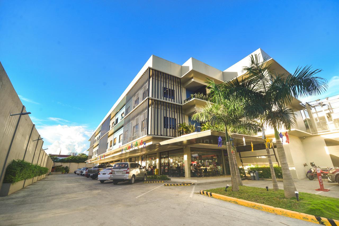 Felix Residences Cebu Esterno foto